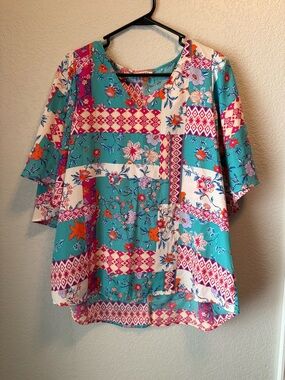 ANDREE BY UNIT Teal and Pink Floral Patchwork V-Neck Tunic